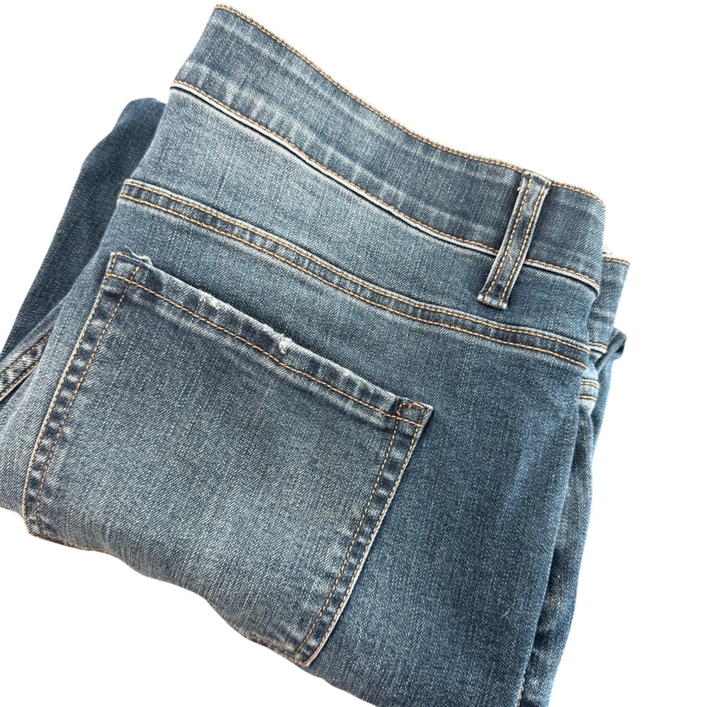 Terra & Sky Womens 18W Capri Jeans Medium Wash Distressed Frayed Hem Blue‎ Denim